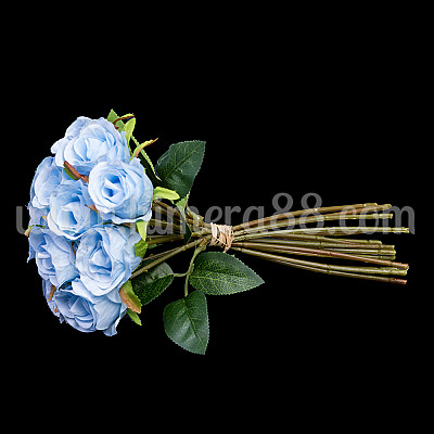 Роза пъпка 15БР BABY BLUE