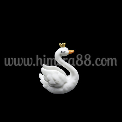 Лебед с корона WHITE