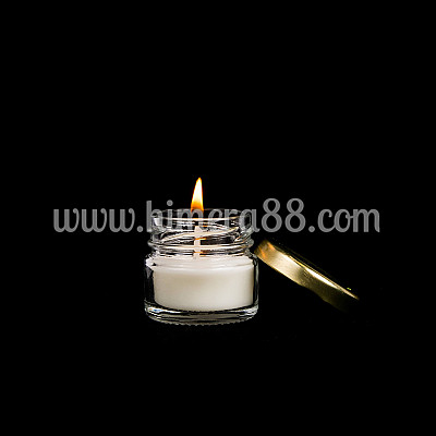 Бурканче със свещ 30ml
